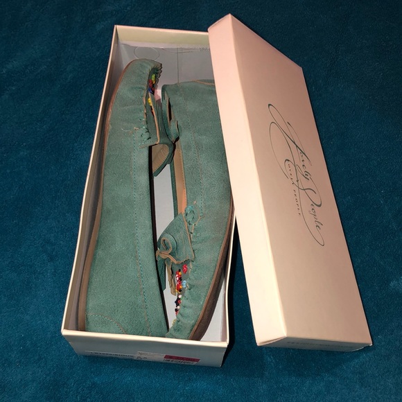 Turquoise moccasins - Picture 3 of 3